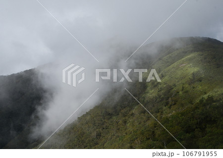 仲秋の日光の山々 仲秋の日光の山々 106791955