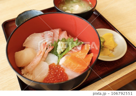 海鮮丼定食 海鮮丼定食 106792551