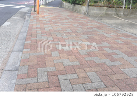 ブロック舗装　歩道 106792928