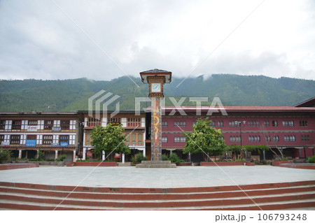ブータンの首都 ティンプー 時計塔広場（Thimphu, Bhutan） 106793248