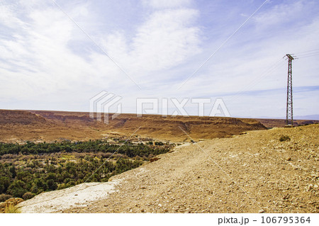 サハラ砂漠の美しい景色 106795364