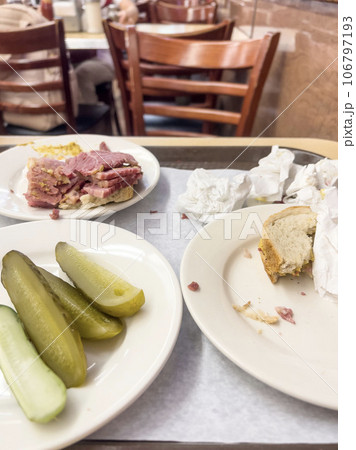 leftovers of lunch or dinner in a fast food restaurant leftovers of lunch or dinner in a fast food restaurant 106797193