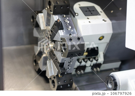 turret head of metalworking CNC lathe machine 106797926