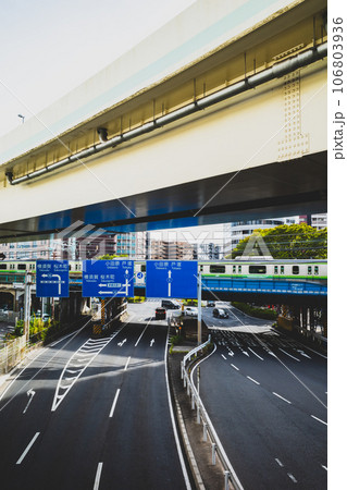 横浜高島町交差点 交差する国道と首都高速と鉄道 2023.09 c-2 高彩度マット感 横浜高島町交差点 交差する国道と首都高速と鉄道 2023.09 c-2 高彩度マット感 106803936