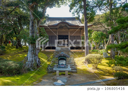 能登 妙成寺 三十番神堂拝殿 106805416