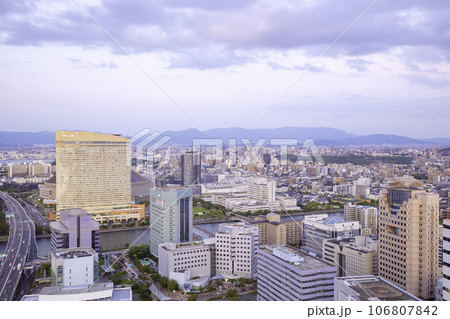 福岡タワーから見る福岡市の素晴らしい夕景 106807842