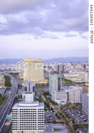 福岡タワーから見る福岡市の素晴らしい夕景 106807844