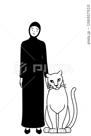 ペットのメスライオンを撫でるイスラムの女性 106807910