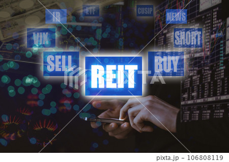 スマートフォンでの金融取引のイメージ REIT スマートフォンでの金融取引のイメージ REIT 106808119