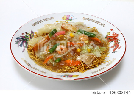 皿うどん(長崎・郷土料理) 皿うどん(長崎・郷土料理) 106808144
