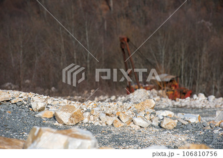 Old abandoned rusty mining machinery, excavator Old abandoned rusty mining machinery, excavator 106810756