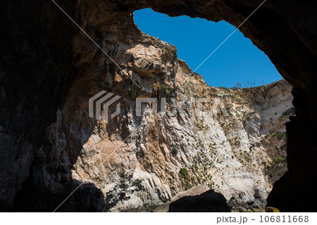 Sea caves. Blue grotto, Malta 106811668