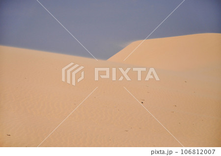San dunes in the desert 106812007