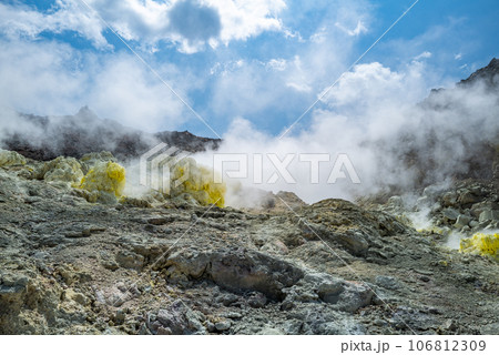 硫黄山　アサトヌプリ 106812309