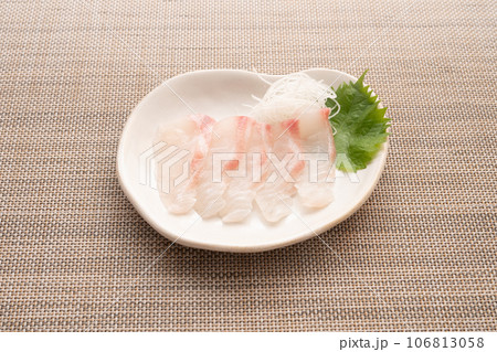 鯛の刺身 鯛の刺身 106813058