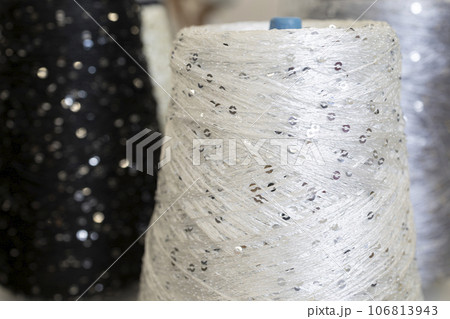 光沢のあるスパンコール糸 光沢のあるスパンコール糸 106813943