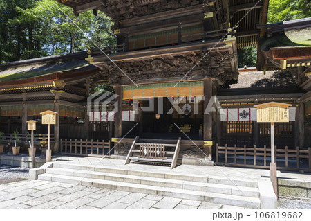 諏訪大社 下社春宮の幣拝殿 106819682