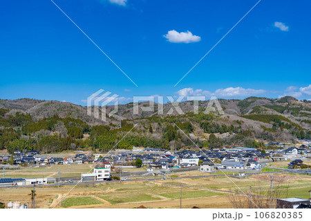 岡山県美作市 冬の土居の街並み俯瞰 岡山県美作市 冬の土居の街並み俯瞰 106820385