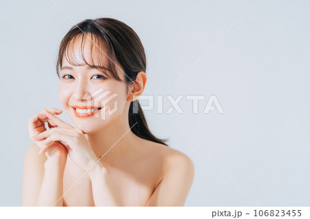 若い女性のビューティーイメージ 106823455