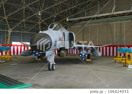 展示中の航空自衛隊戦闘機 F-4EJ改の写真素材 [106824033] - PIXTA