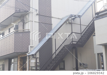屋根付き外階段 アパート 屋根付き外階段 アパート 106829342