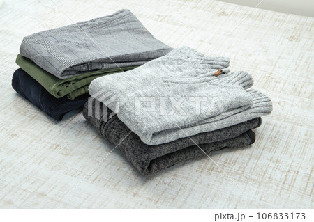 不要になった子供服　イメージ 106833173