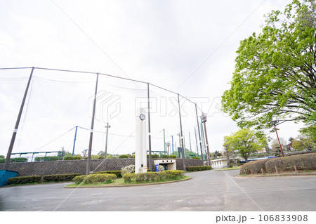 松戸運動公園の野球場と時計台 106833908