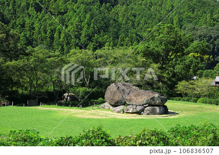 秋の石舞台古墳 106836507