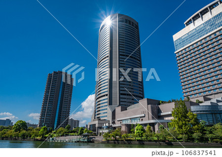 大川沿いに建つ超高層ビルOPAタワー 大川沿いに建つ超高層ビルOPAタワー 106837541