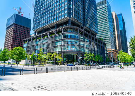 【東京都】東京駅前にそびえる新丸の内ビルディング 【東京都】東京駅前にそびえる新丸の内ビルディング 106840540