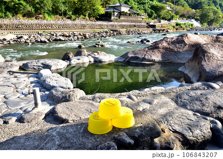 大分県日田市　天ヶ瀬温泉　豊後三大温泉　玖珠川　共同露天風呂神田湯 106843207