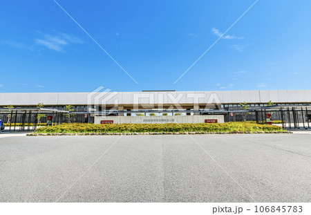 岩手県陸前高田市 快晴の東日本大震災津波伝承館(いわてTSUNAMIメモリアル)と道の駅高田松原 岩手県陸前高田市 快晴の東日本大震災津波伝承館(いわてTSUNAMIメモリアル)と道の駅高田松原 106845783