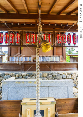 京都市右京区の車折神社　八百万神社 106850918