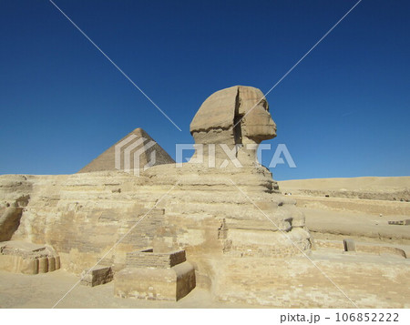 エジプト、ギザのピラミッドとスフィンクス 106852222