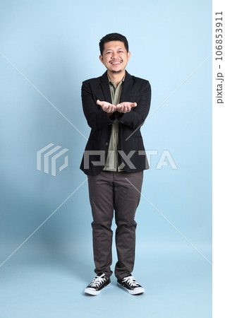 Asian Businessman Isolated 106853911