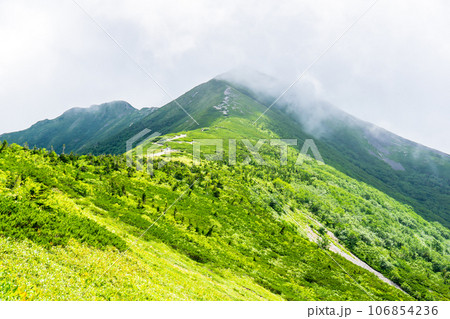 長野県の北アルプス針ノ木サーキット登山 爺ヶ岳 長野県の北アルプス針ノ木サーキット登山 爺ヶ岳 106854236