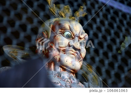 根来寺　仁王門の金剛力士像　和歌山県岩出市 106861063