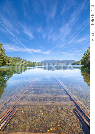 神秘的な風景 106861413