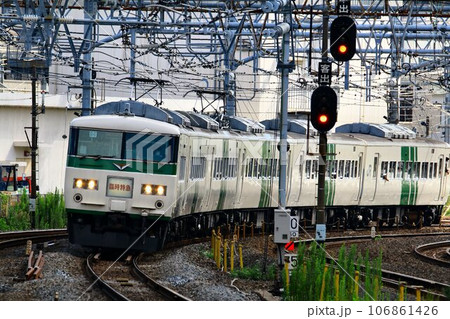 定期運行を終えても大活躍!! 国鉄形特急電車・185系 定期運行を終えても大活躍!! 国鉄形特急電車・185系 106861426