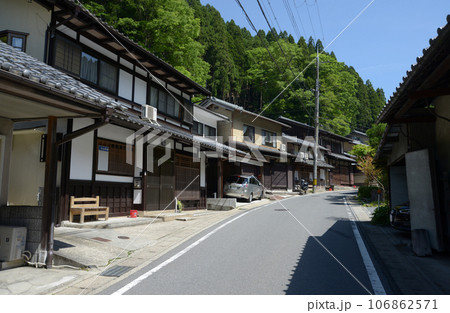 鞍馬街道　京都市左京区 106862571