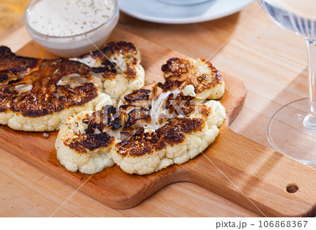 Broiled cauliflower Broiled cauliflower 106868367