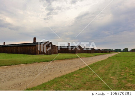 アウシュヴィッツ＝ビルケナウ強制収容所 106870893