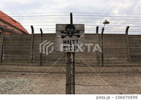 アウシュヴィッツ強制収容所 106870899