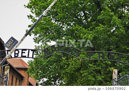 ポーランド、アウシュビッツの門 ポーランド、アウシュビッツの門 106870902