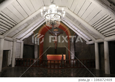 ポーランド・ヴィエリチカ岩塩坑、教会 106872409