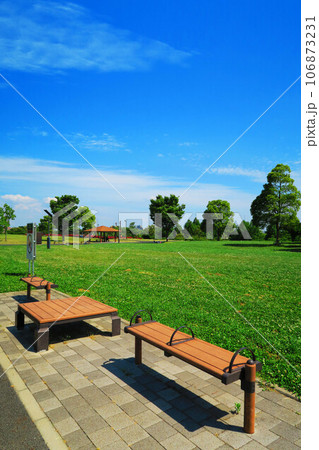 都立舎人公園（東京都足立区）内の風景 106873231