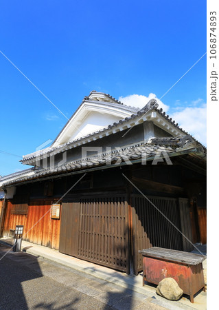 富田林　寺内町　古い町並みの風景　旧(東)奥谷家 106874893