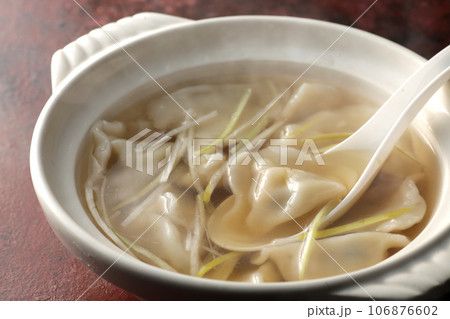 中華料理の水餃子 中華料理の水餃子 106876602