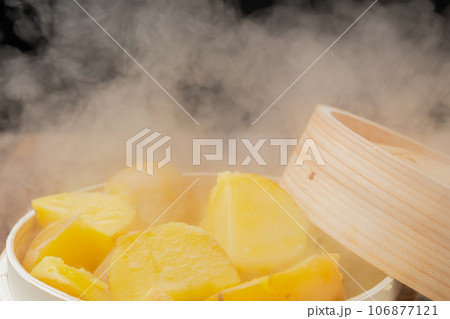 ふかし芋 106877121