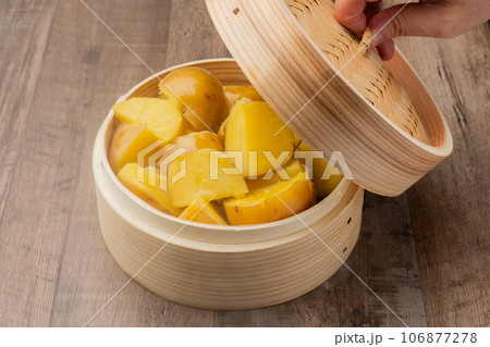 ふかし芋 蓋開け ふかし芋 蓋開け 106877278